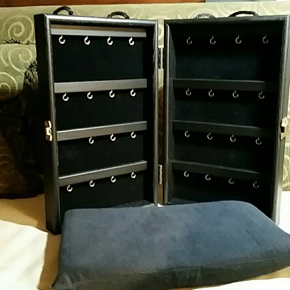 Black Velvet Jewelry Organizer Case - Women Jewelry